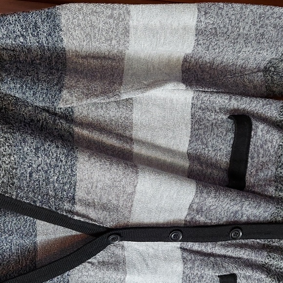 * Proof Excellence Striped Medium Soft Cardigan Sweater, Front Pockets, Like New - Picture 2 of 7